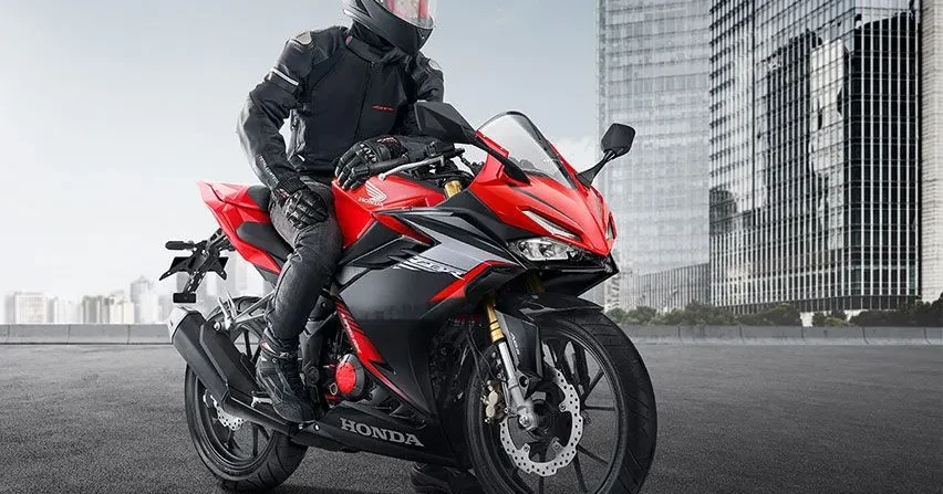 Adrenalin Berkendara Sport Manual: Bedah Keunggulan Performa Mesin Seri CBR